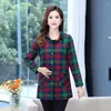 Vestes pour femmes Spring automne Mode d'hiver Shirt à plaid chaud Mabillement de vêtements âgés d'âge moyen 2024 Veste à manches longues épaisses