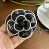 Retro Fabric Camellia Corset för kvinnors koreanska Fashion Tight Fiting Corset med Lapel Pins Wedding Party Badges Klädtillbehör 231222