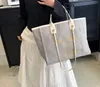 Women Designer TOTE Torka na ramię Torba zakupowa torebka torebki luksusowe torby projektantów kwadratowa duża pojemność Tote kosmetyki torebki torebki torebki 698
