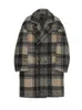 Herrjackor Autumn Winter Long Loose Stylish Thick Warm Colorful Plaid Wool Blends Coat Män Double Breasted Runway Fashion 231214