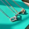 Tiffanyities Familyの純粋なシエルリングUシェープホースシューバックルネックレス、女性のウーブル層ペナント、鎖骨チェーン