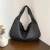 Bolsas de noite, estilo coreano Braid Tootes casuais y2k chique de rua de rua sólida malha de moda feminina Bolsas para mujeres