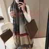 2024 G Jacquard Pattern Knitted Scarfs For Women Winter Scarf Pashmina Warm Fashion Designers Cashmere Scarves Essential Scarf Reykjavik Scarf Bufandas Echarpes