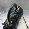 2024 24C Lady Designer Handheld Flap Bag Tote Quilted Diamond Lattice Lambskin Leather Gold Hardware Matelasse Chain 22x14cm Luxury Purse Cross Body Shoul Handb