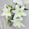 Decorative Flowers 6pcs Artificial 3 Head Lily Flower Branch Bridal Bouquet Plant Background Wedding Home Garden Al Office Bar Desk