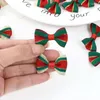 Feestdecoratie 30 stks kerst boog rood/groen satijnen lint bogen christma naaien vaartuig bowknot diy haarclips accessoires