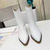 Sapatos de grife famosos para festa em boate Doce e macio Cheio de sabor de fada Cheio de felicidade Botas longas botas curtas Pele de cordeiro confortável