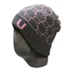 Haume de laine de bonnet en tricot hiver