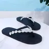 Flops 2022 new fashion summer and autumn solid color popular lovely flat bottom nonslip ladies flipflops 3168
