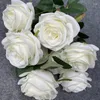 Kwiaty dekoracyjne Pojedyncza symulacja Bukiet Roses Ceremonia Ślubna dekoracja