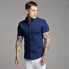 Herren lässige Shirts Sommer Herren Business Plain Button Up Shirt Einfacher schöner Top Modetrend kurzarmiger Turn-Down-Kragen