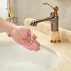 Zlew łazienki krany zimny i wodny cała miedziana toaleta antyczna basen mycia