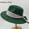 Accessoires de ruban de mode Fedoras Chapeau pour femmes et hommes automne Panama Jazz Cap Britain Style Elegant rétro Fedora Wide Brim 231221