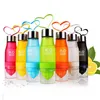 650 ml de bouteille d'eau sport jus de citron tasse infuseur tasse de couvercle de jus de couvercle 7 couleurs 184E