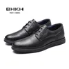 Bhkh męskie trampki jesieńcinter traf skórzane buty zwykłe buty biznesowe biuro biuro koronkowe buty do rozmiaru 47 231221