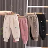 Kinderfleece Hosen Kinder Unterwäsche Herbst und Winter Neue weibliche Baby Winter Sport Casual Plüschhose