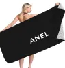 2023 Tendance de plage en gros marque Microfibre Serviette absorbante Square Planche Serviette de bain à sec rapide Séchon serviette