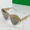 1055s Nouvelles femmes Lunettes de soleil Fashion Diamond Sunglasses Sunglasses Anti-UV Miroir revêtu Lentes Couleur complète Couade de diamant Cat Eye FRAM341W