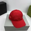 Casquette de créateur de luxe, chapeau de créateur, modèles classiques de casquettes de baseball, tendance, polyvalent, respirant, tête non étouffante, une variété de couleurs pour hommes et femmes avec les mêmes modèles