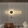 Lampe murale Kobuc Nordic LED lampes Art Horloge Design Concece Creative Aisle Bedroom Background Decor Light with Line Interrupteur