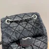 Tasarımcı Backpack Luxurys Tasarımcı Çantalar Lüks Marka Sıkıntılı Denim Sırt Çantası Bayanlar Serin ve Yakışıklı Zarif Çift Omuz Zincir Çantası Boş Zaman Backpack