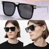 Aufstiegsquadratische Sonnenbrille Z1667 bringt einen neuen Look der Herren -Brillenkollektion für den Frühling Sommer 2022 Dieses Stück kombiniert ein kühnes AC266U