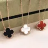 Vans Clover Necklace Fashion Four Leaf Clover Necklace Ladies 18K Rose Gold Chain Pendant Light Luxury Nisch Design High-End Gift With Box