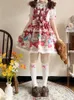 Casual Dresses Kimokokm Lovely Lolita Princess JSK Dress Square Collar Strawberry Printing Bow spetsar Ruffles ärmlös söt Camisole