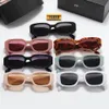 Lunettes de soleil créatrices de mode Classic Eyeglass Goggle Outdoor Beach Sun Sunes Forh Man 7 Color Coloral Triangular Signature Signature Wholesale Sunglasses