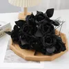 Decoratieve bloemen gesimuleerde zwarte single rozen boeket kunstmatige feestplant Halloween Decoration Home Decor