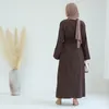 Etniska kläder muslimska lös kvinnor klänning abaya kvinnor fast färg casual svart ärm klänningar enkel stil turkisk med bälte och fickor