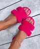 Женские модные сдвиги Slides Flat Slippers Designer роскошные меховые резиновые сандалии зимние теплые мулы причинно -следственные лоферы