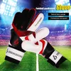 Målvakthandskar Tjock LaTex Soccer-handskar slitsträckta icke-halkfria vattentäta ungdomsfotbollshandskar 231221