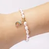 Strand Natural Natural Freshwater Pearl Initial 26 alphabet Lettre du nom pave Couleur de pavé Zircon Bracelet de charme pendentif de couronne zircon pour femme cadeau élégant