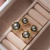 Stud European Trend Metallic Grey Imitation Pearl Pendant Boucles d'oreilles pour les femmes Girl de style rétro Fily Girls 231222