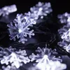 Sznurki świąteczne ozdobne światła zasilania słonecznego, 20 LED SNOW PŁACKI ŚWIĘTE ŚWIADEK DO HOUDO Patio Lawn Garden Xmas Party Wedding