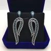 Boucles d'oreilles en peluche l5.8 W1.8 cm Blue Stone CZ Pavied Novelty Design incurvé long pour femmes BRINCOS ACCESSOIRES ACCESSION