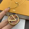 Colliers de diamant Pendants Chains Designer Jewel Brilliant Penndants Collier Gold Jewelry Wedding Gift Lady Flower Coldings Solitaire V Chain