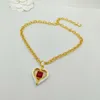 2023 Luxe kwaliteit charme hartvorm hanger ketting met rode en witte kleur druppel oorbel in 18k goud vergulde hebben postzegelbox ps7273p