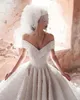Luksusowa duża suknia ślubna 2024 Dno z dekoltem z ramion kryształowe koraliki perły sukienki ślubne vestido de noiva mariage suknia ślubna