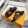 클래식 디자이너 슬리퍼 패션 럭셔리 유니essurex Bom Dia Flat Comfort Mule Summer Beach Sandals Buckle Buckle Sole 남성 여성 슬라이딩 컴포트 플랫 슬리퍼