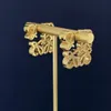Dingle ljuskrona europeiska och amerikanska personliga högkvalitativa smycken nya high-end fyrkantiga geometriska mönster överdrivna örhängen ljus lyxguldörhängen