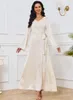 Etnische kleding 5 kleuren verfraaid Pearl gesloten Abaya met riem Midden -Oosten Kralen Robe Saoedi Ara Dubai Islamitische moslimvrouwenjurk