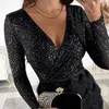 カジュアルドレスの女性ドレス低カットVネックシースタイトウエストスリムフィット長袖の光沢のあるスパンーーフェーファーソフトプロムパーティーミニ