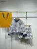 New Girls Vestes Suits Autumn Kids Designer Set Tamaño de la chaqueta de gradiente 110-160 y falda plisada Dec10
