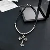 Colliers pendants Collier de croix de zircon brillant pour femmes punk noir cuir couloir femme conception de mode créative bijoux