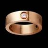 Designer ring för kvinnor män zirkonia engagemang titan stål bröllop ringar smycken gåvor mode tillbehör het ingen låda