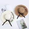 Береты плетения солнечные шляпы соломенная шляпа черная лента завязать кепки для женщин летний пляж.