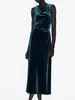 Casual klänningar 2023 Kvinnor Autumn Pleated Tank Dress Vintage ärmlös fast o-hals Kvinnlig elegant gata Mid-kalvkläder