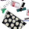 Kosmetiska väskor älskar daisy blommig trapezoidal bärbar makeup daglig förvaring väska fodral för resor toalettarty smycken